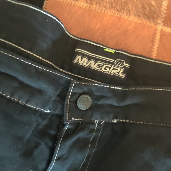 Hot Topic MacGirl Vintage Y2K skater pants size 18 new - Picture 2 of 3